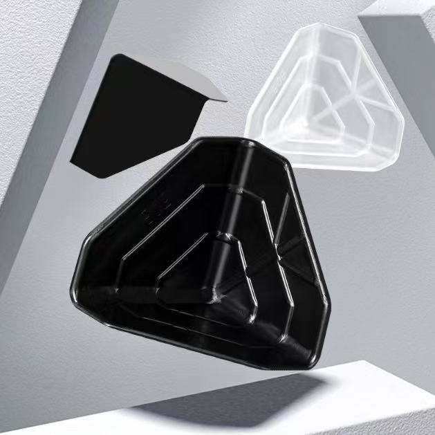 Protector de colț din plastic cu trei fețe pentru cutii de carton